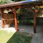 Kubko Lodge