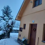 Kubko Lodge *